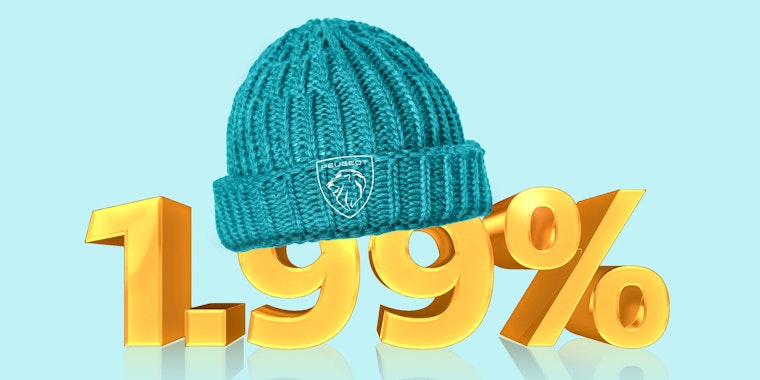 Blaue Mütze mit Peugeot Logo