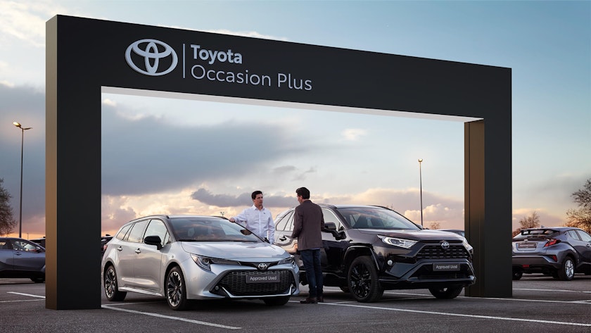 Toyota Corolla und C-HR unter Toyota Occasionen Plus Tor