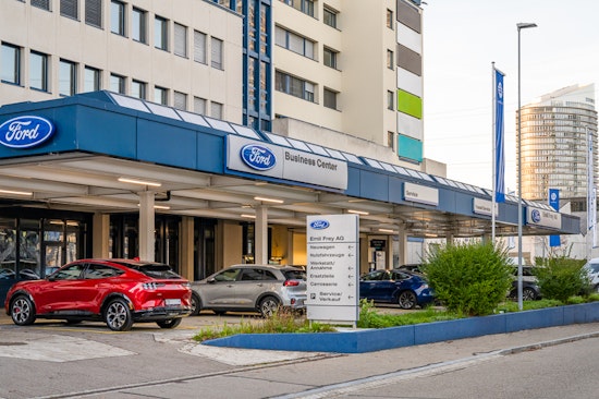 Aussenaufnahme Emil Frey Dübendorf Aussenaufnahme Emil Frey Dübendorf