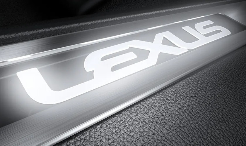 Logo Lexus lumineux
