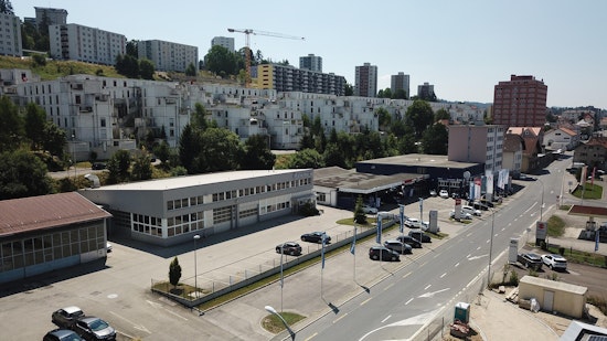 Vue extérieure d'Emil Frey La Chaux-de-Fonds Vue extérieure d'Emil Frey La Chaux-de-Fonds