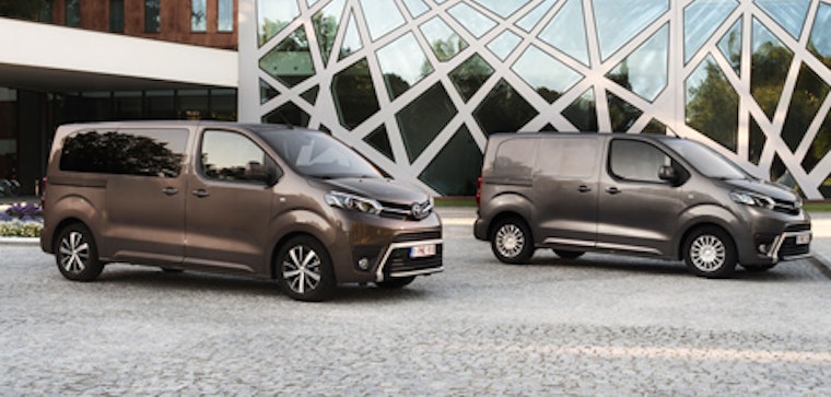 null Due Toyota Proace Verso