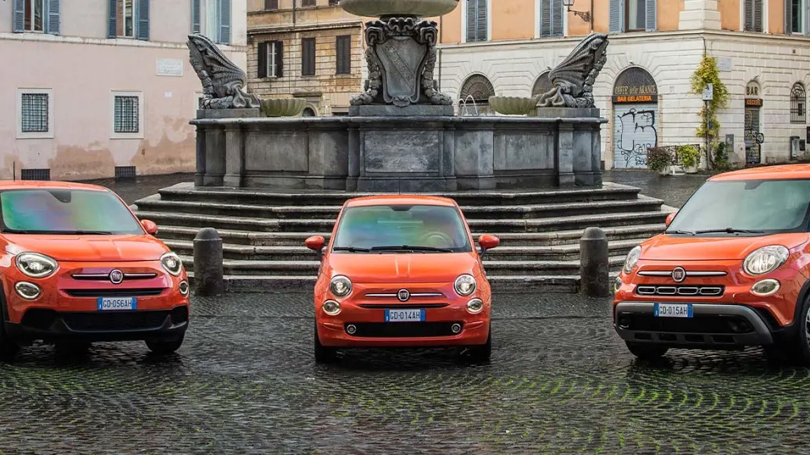 null Drei orange Fiat