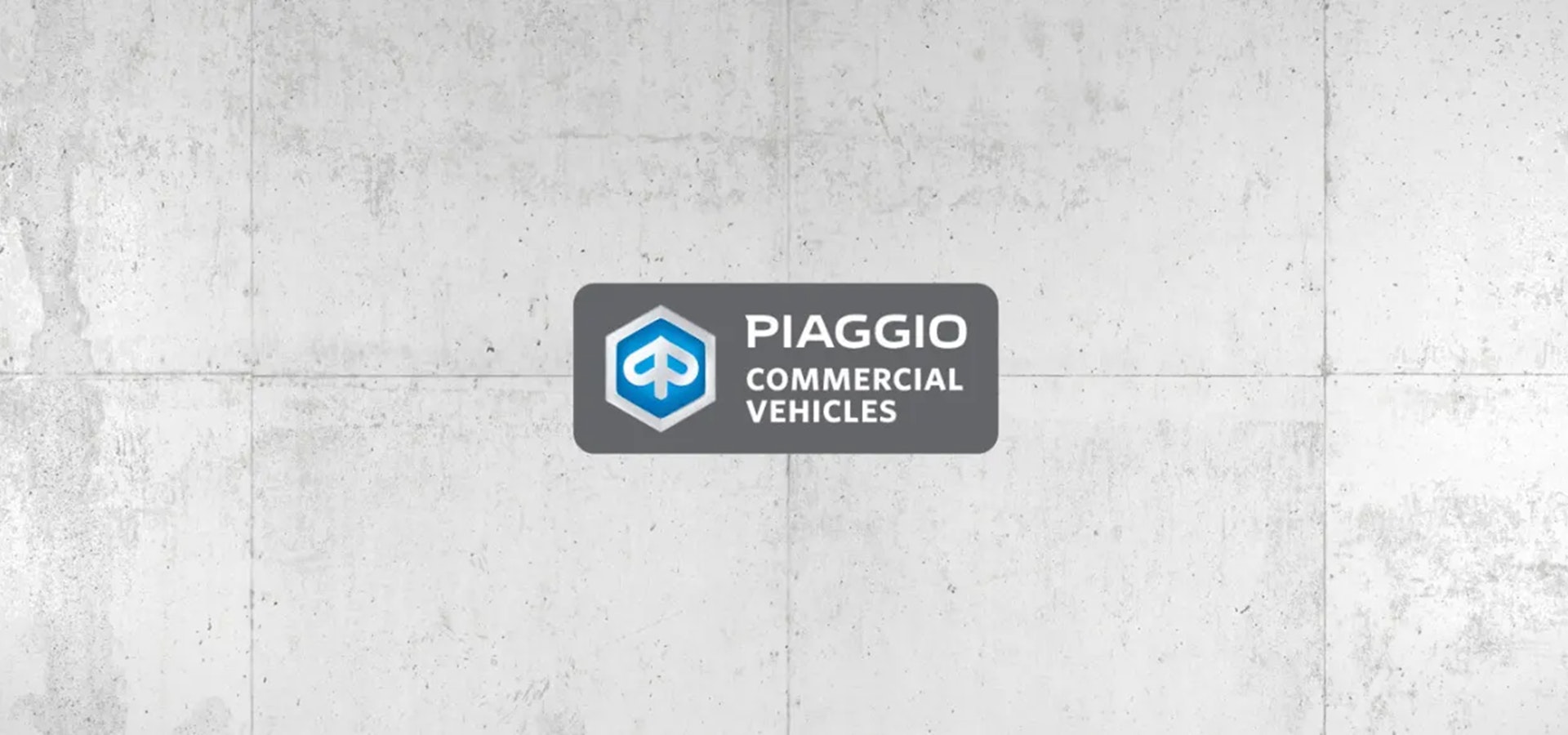 null Piaggio Logo