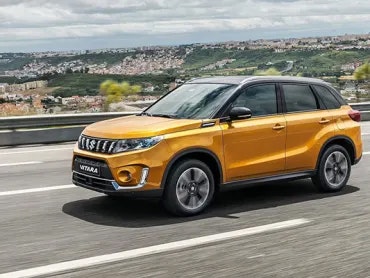null Gelber Suzuki Vitara
