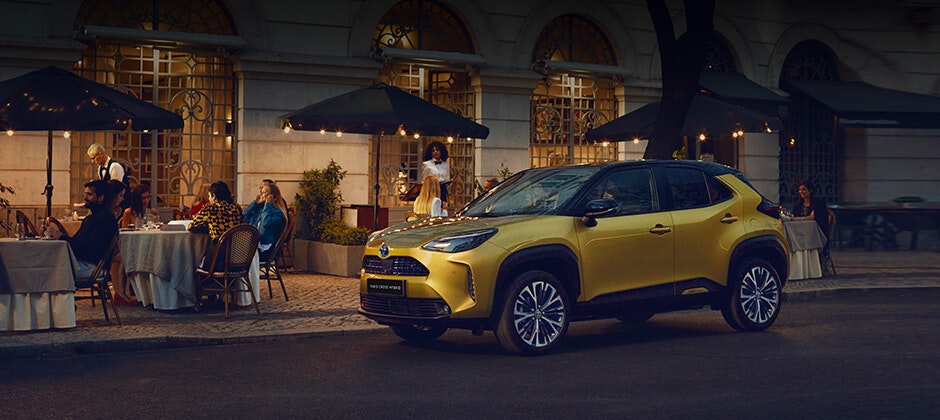 null Gelber Toyota Yaris Cross