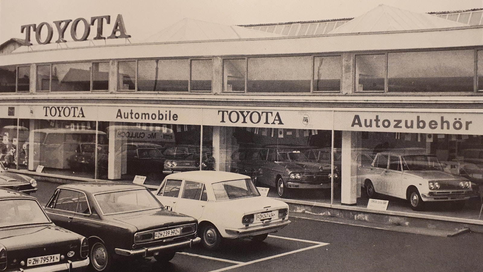 null Alte Toyota Garage im Jahr 1974
