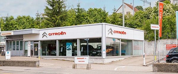 null Aussenansicht Emil Frey Erlenbach